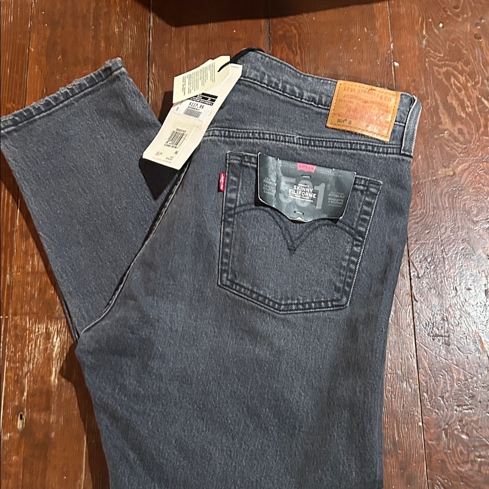 NWT - Levi’s Skinny Jeans